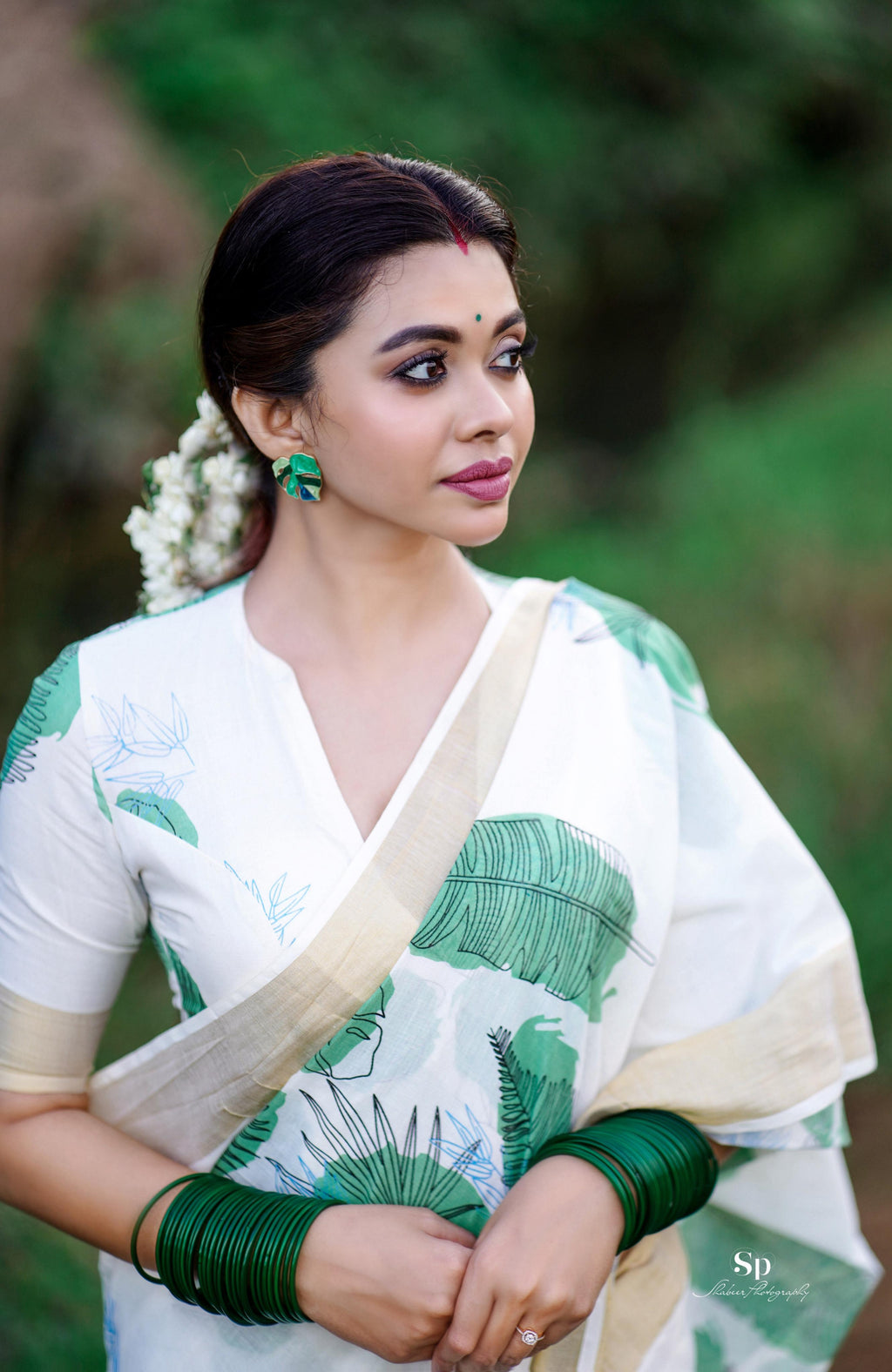 Womens Green Leaf Onam Special saree